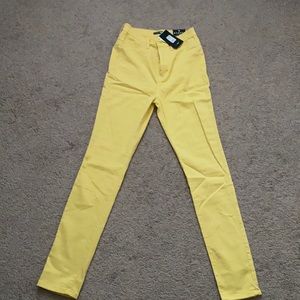 FASHIONOVA SKINNY JEANS